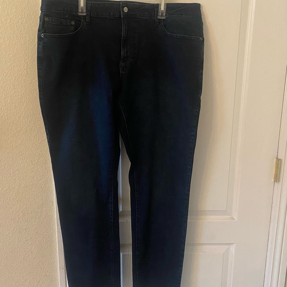 Izod comfort stretch straight fit jeans